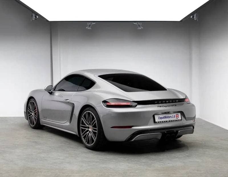 2018 Porsche 718 Cayman GTS thumbnail 3