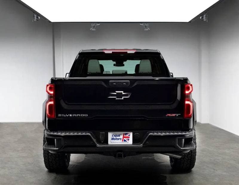 2025 Chevrolet Silverado 1500 RST thumbnail 4
