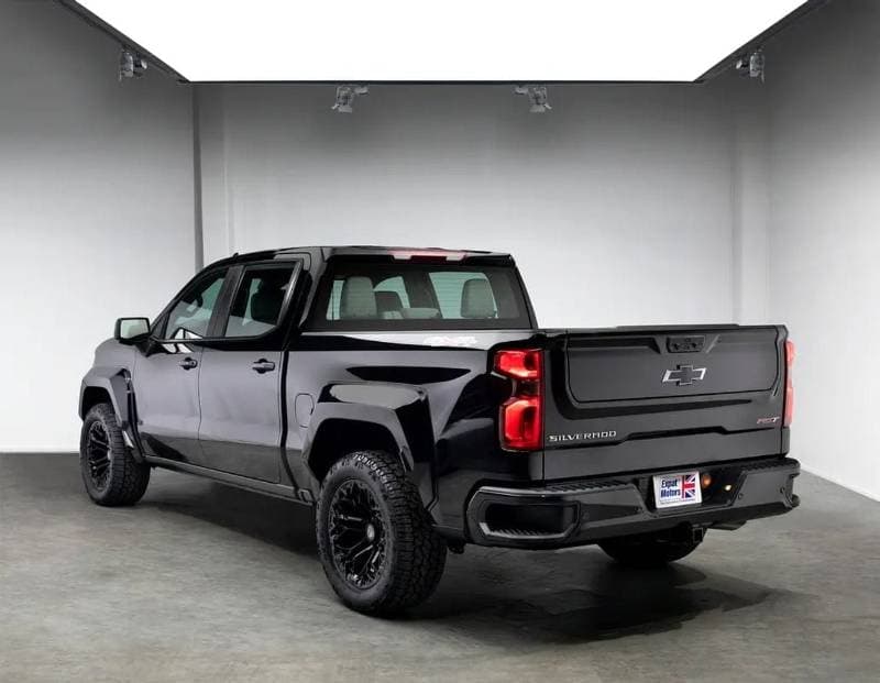 2025 Chevrolet Silverado 1500 RST thumbnail 3