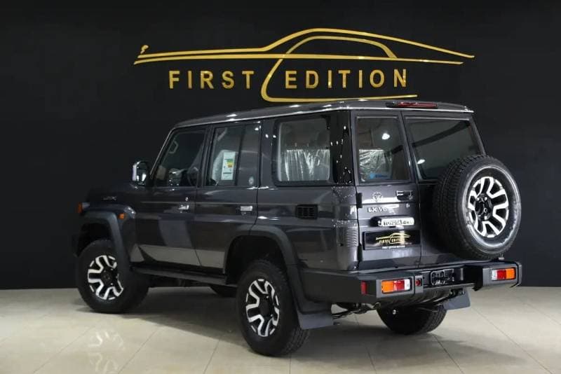 2026 Toyota Land Cruiser 70 thumbnail 4