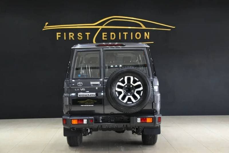 2026 Toyota Land Cruiser 70 thumbnail 7