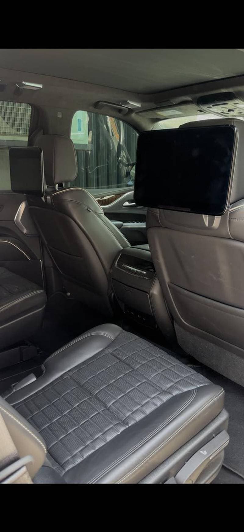 2022 Cadillac Escalade PREMIUM LUXURY PLATINUM thumbnail 4