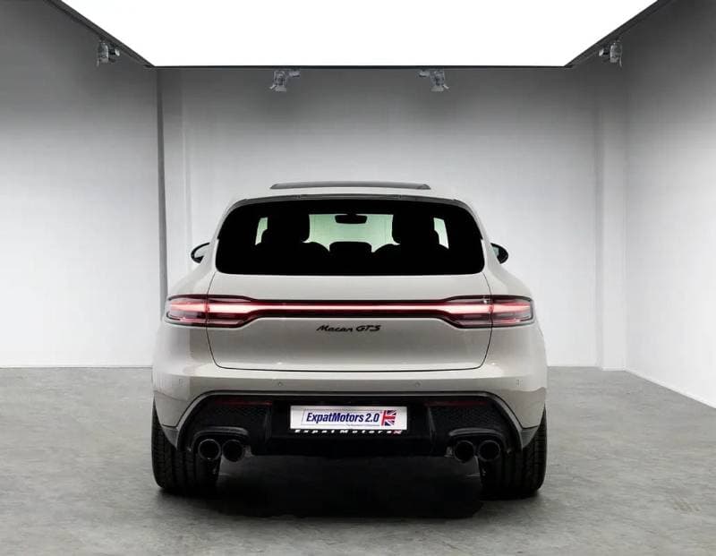 2024 Porsche Macan GTS thumbnail 4