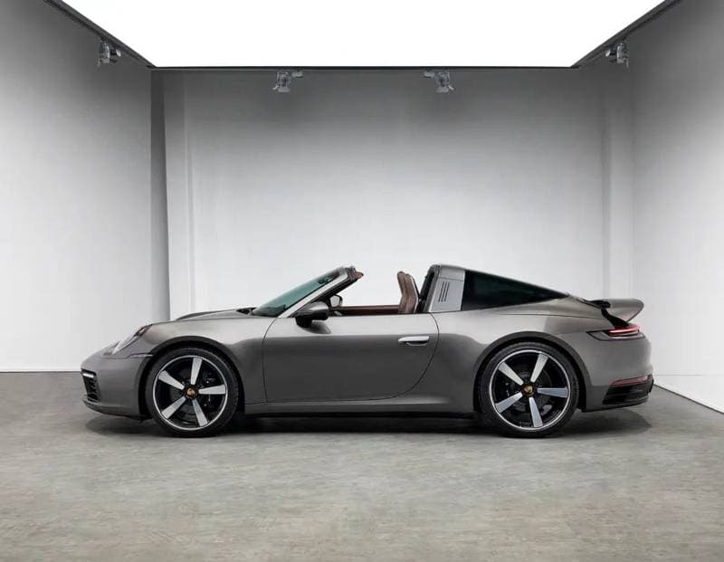 2023 Porsche 911 TARGA 4S thumbnail 2
