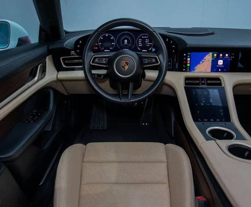 2020 Porsche Taycan TURBO thumbnail 6