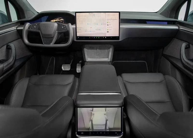 2023 Tesla Model X PLAID thumbnail 8