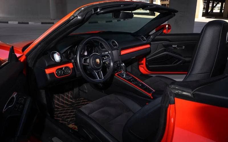 2020 Porsche 718 Spyder STANDARD thumbnail 5