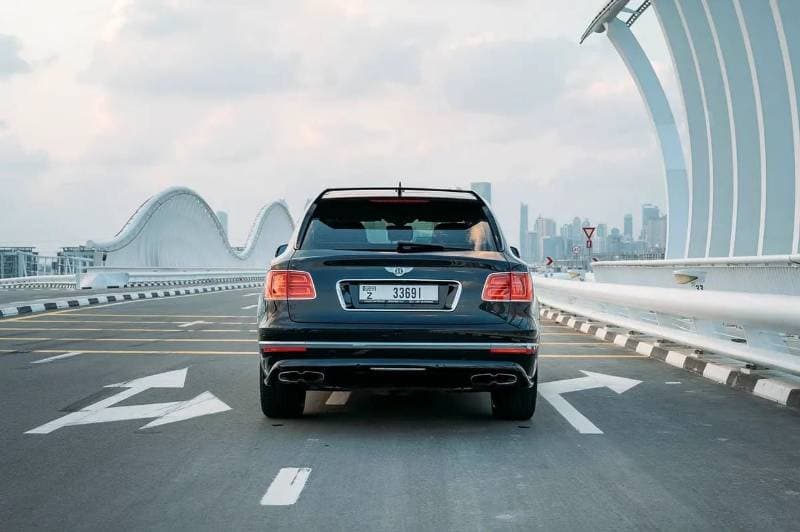 2019 Bentley Bentayga MULLINER thumbnail 5