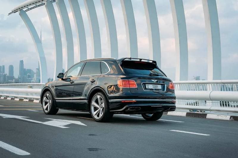 2019 Bentley Bentayga MULLINER thumbnail 4