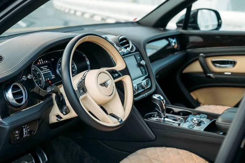 2019 Bentley Bentayga MULLINER thumbnail 7