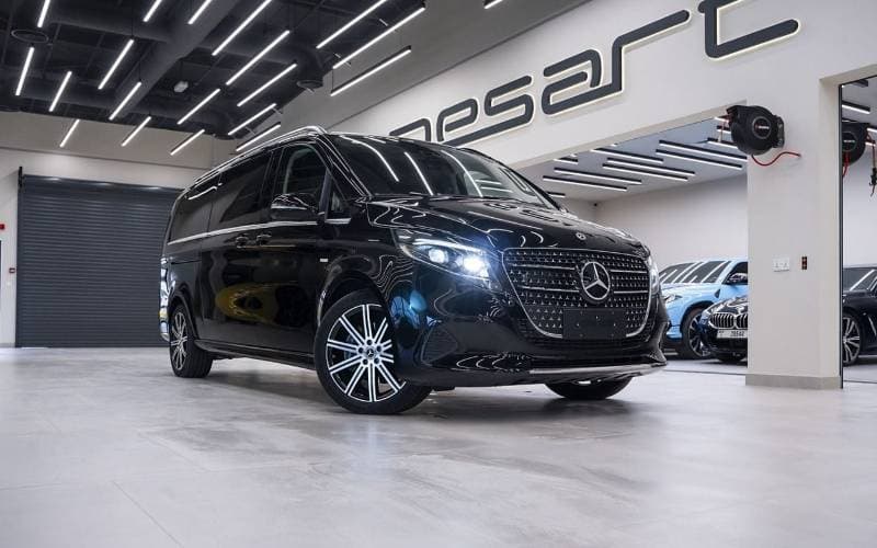 2024 Mercedes Benz V300 V