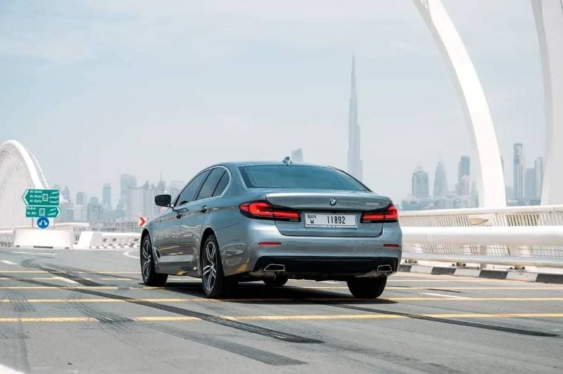 2021 BMW 520i EXCLUSIVE PLUS thumbnail 4