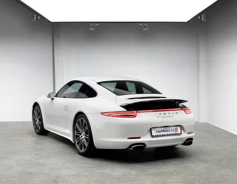 2015 Porsche 911 CARRERA 4 thumbnail 3