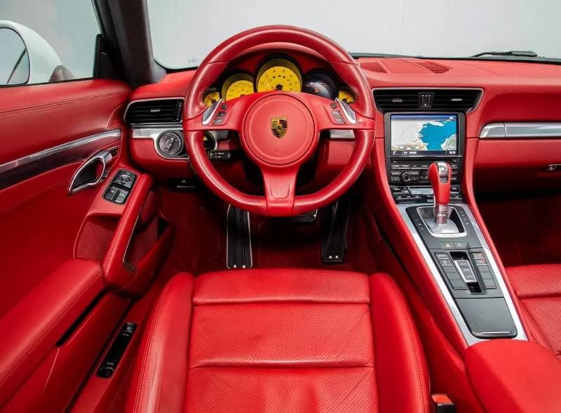 2015 Porsche 911 CARRERA 4 thumbnail 6