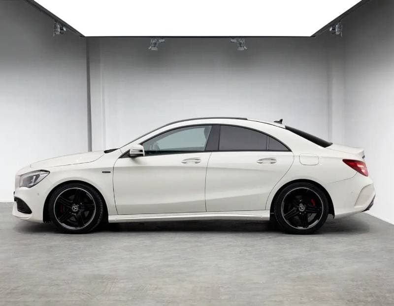 2018 Mercedes Benz CLA250 thumbnail 2