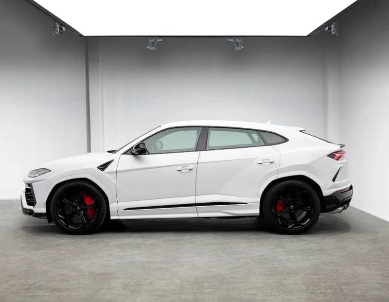 2019 Lamborghini Urus STANDARD thumbnail 2