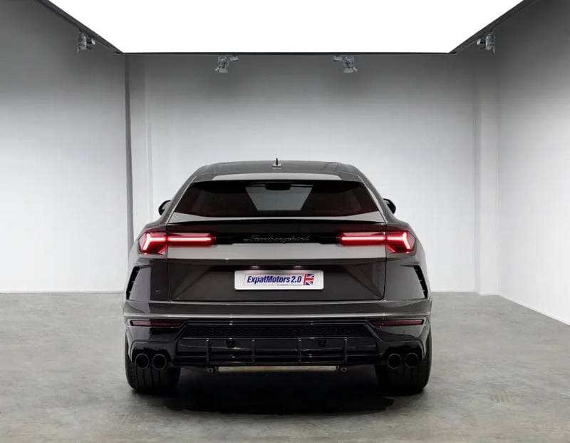 2022 Lamborghini Urus STANDARD thumbnail 4