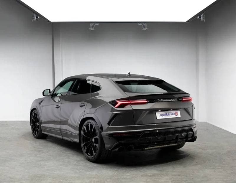 2022 Lamborghini Urus STANDARD thumbnail 3
