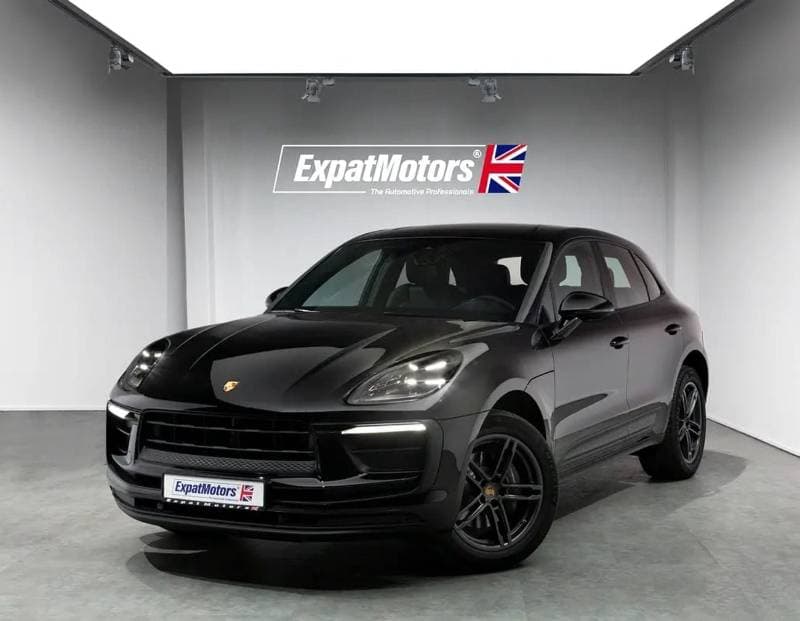 2022 Porsche Macan STANDARD