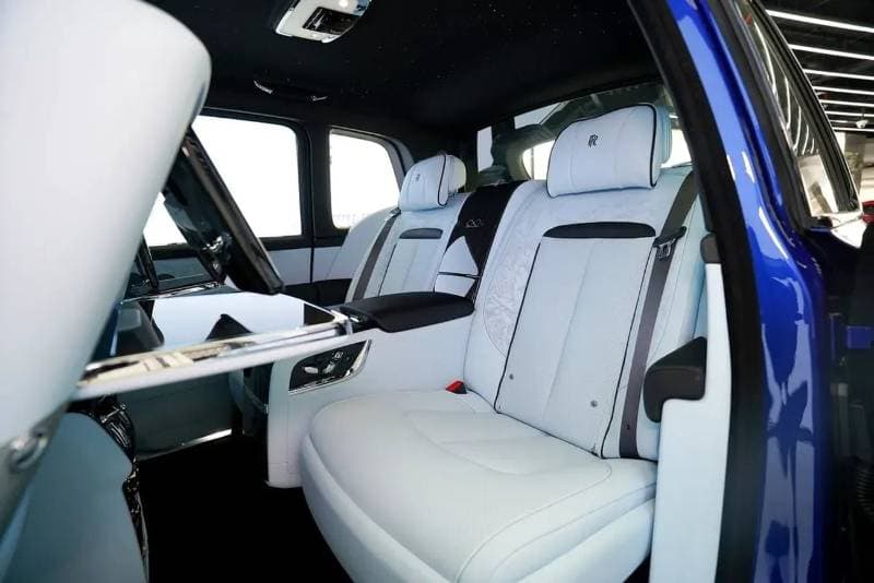 2026 Rolls Royce Cullinan BLACK BADGE thumbnail 8
