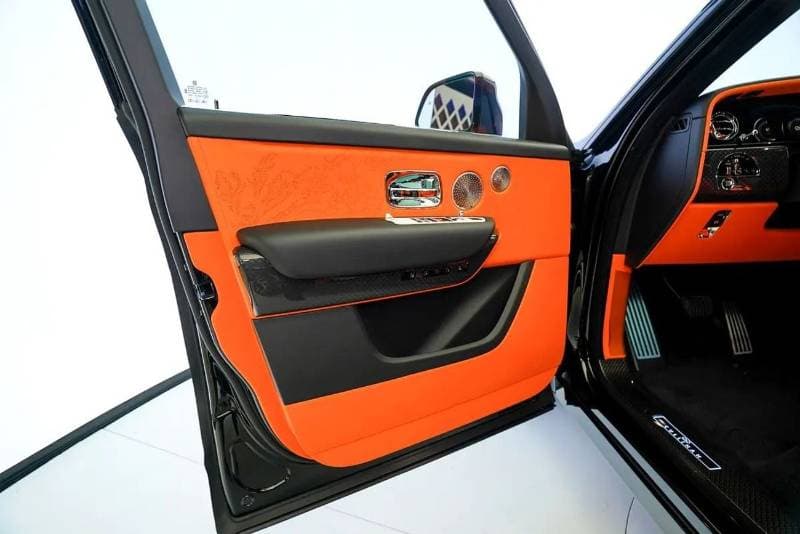 2026 Rolls Royce Cullinan BLACK BADGE thumbnail 6