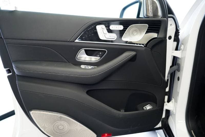 2023 Mercedes Maybach GLS600 Maybach thumbnail 6