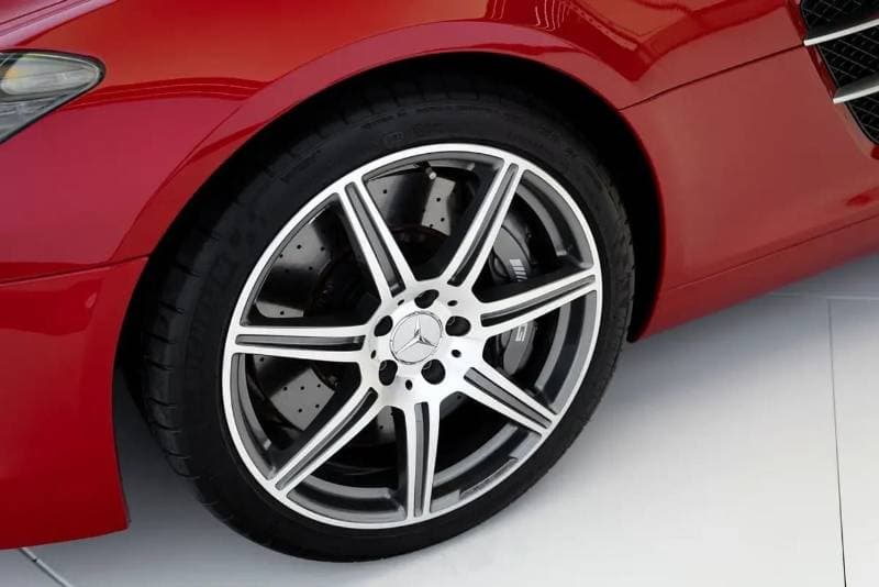 2011 Mercedes Benz SLS AMG STANDARD thumbnail 3