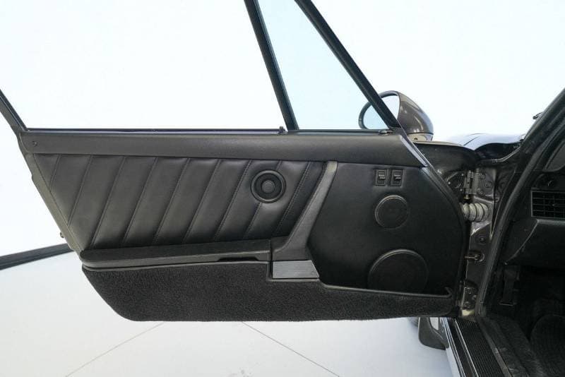 1993 Porsche 911 thumbnail 6