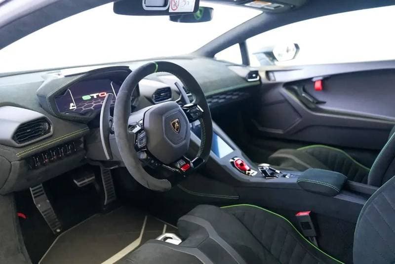 2023 Lamborghini Huracan STO thumbnail 7