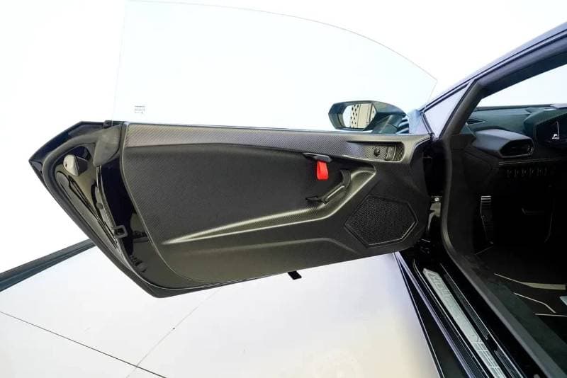 2023 Lamborghini Huracan STO thumbnail 6