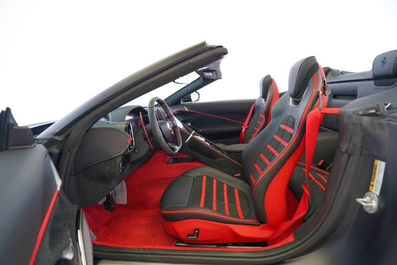 2026 Ferrari Roma SPIDER thumbnail 7
