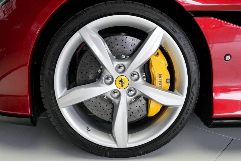 2020 Ferrari Portofino thumbnail 6