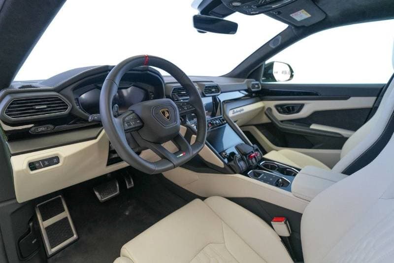 2024 Lamborghini Urus S thumbnail 8