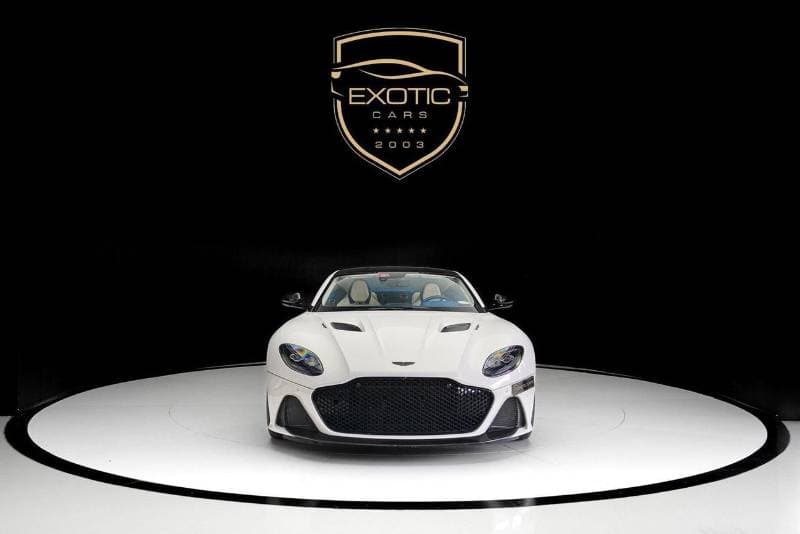 2019 Aston Martin DBS SUPERLEGGERA thumbnail 5