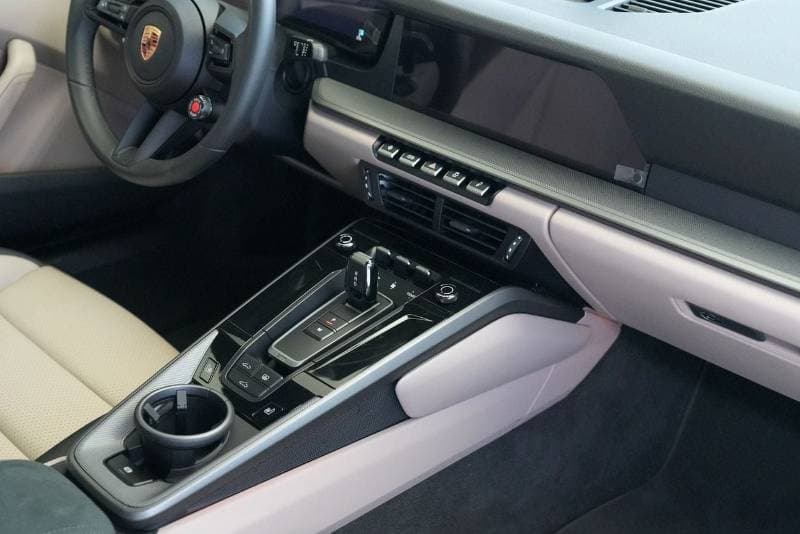 2025 Porsche 911 CARRERA thumbnail 7