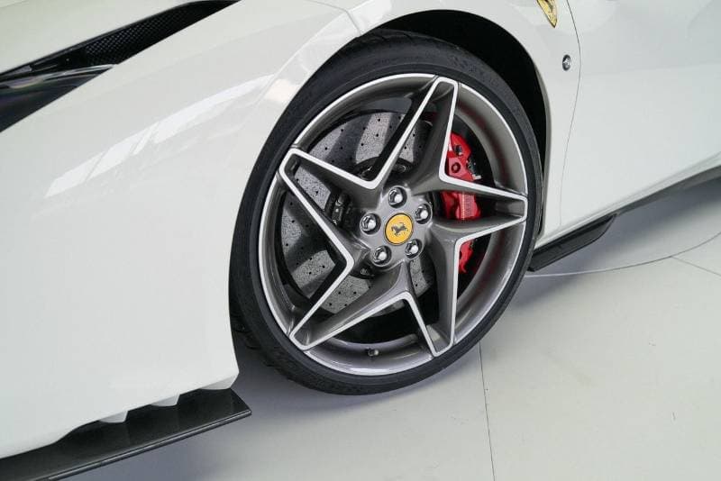 2022 Ferrari F8 Spider thumbnail 7