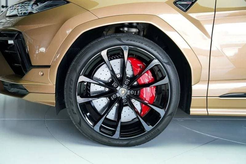2023 Lamborghini Urus S thumbnail 6