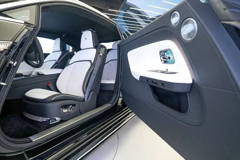 2025 Rolls Royce Spectre STANDARD thumbnail 7