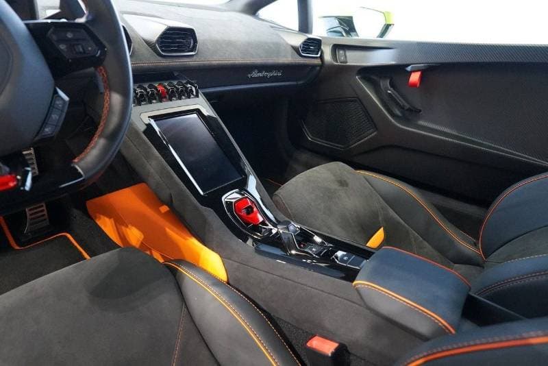 2023 Lamborghini Huracan TECNICA thumbnail 5