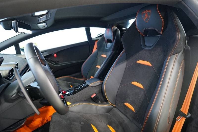 2023 Lamborghini Huracan TECNICA thumbnail 4