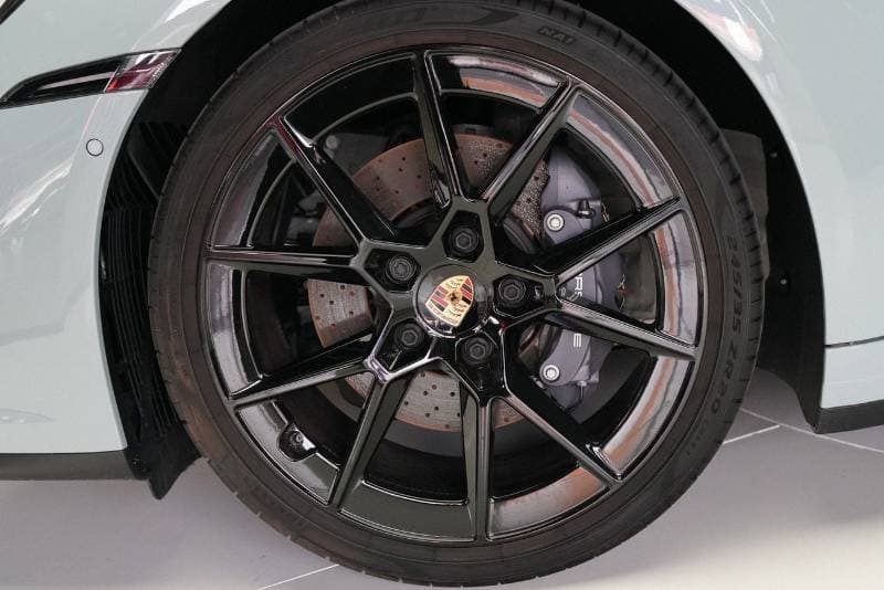 2025 Porsche 911 CARRERA thumbnail 6