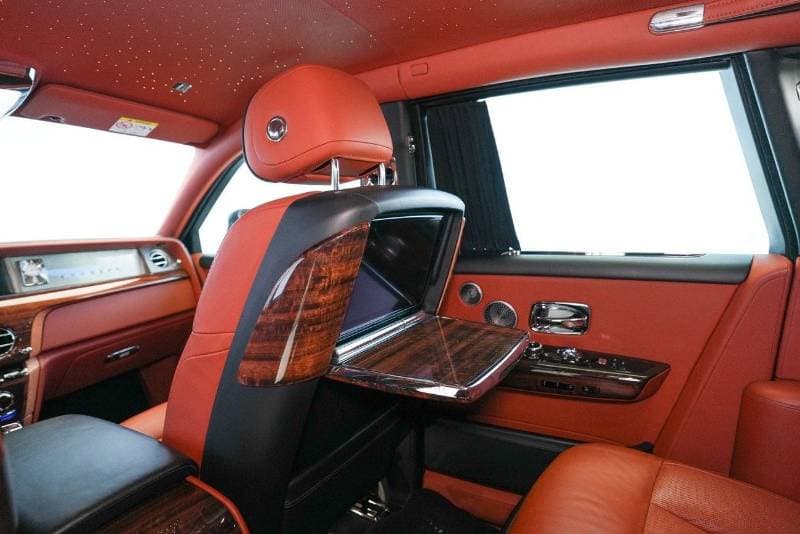 2019 Rolls Royce Phantom STANDARD thumbnail 5