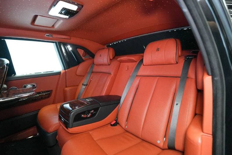 2019 Rolls Royce Phantom STANDARD thumbnail 8