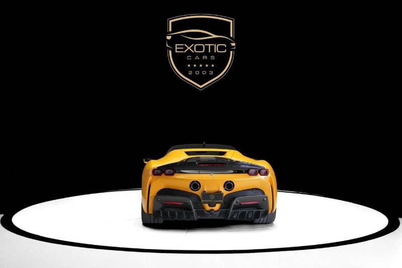 2022 Ferrari SF90 STRADALE thumbnail 5