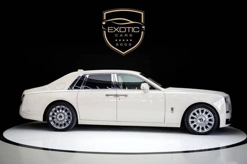 2018 Rolls Royce Phantom EWB thumbnail 3