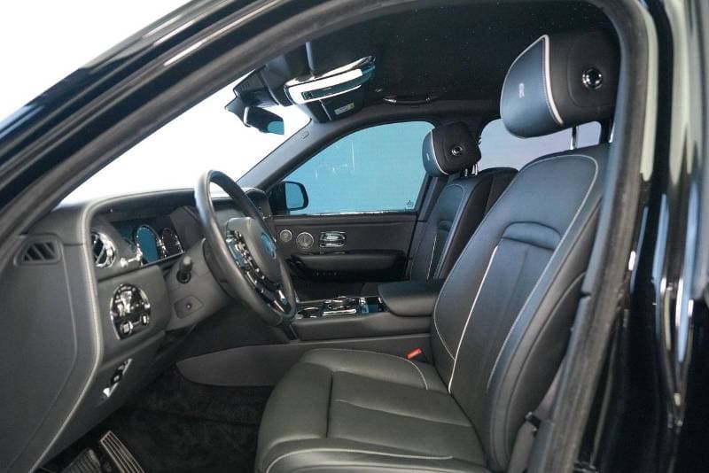 2021 Rolls Royce Cullinan STANDARD thumbnail 8