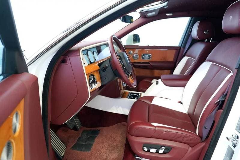2019 Rolls Royce Phantom EWB thumbnail 8
