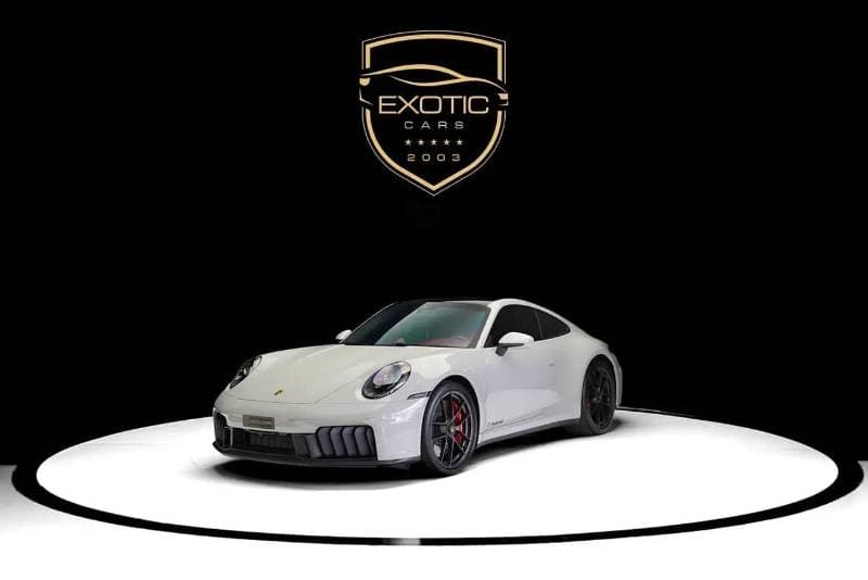 2025 Porsche 911 CARRERA GTS