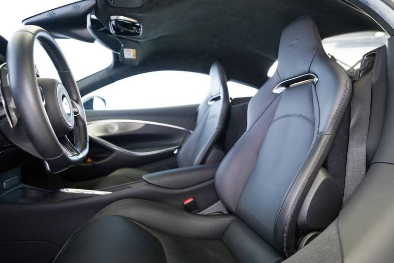 2023 McLaren Artura STANDARD thumbnail 8