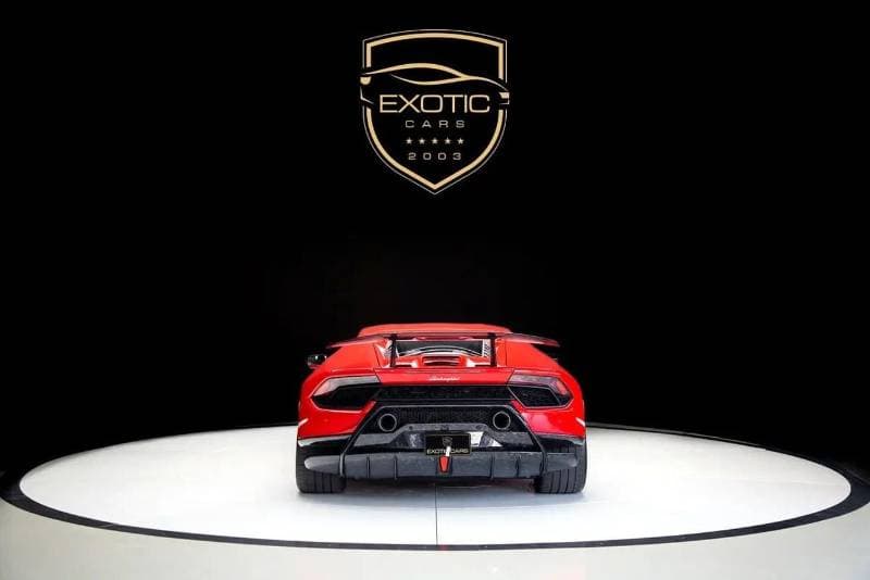 2019 Lamborghini Huracan PERFORMANTE thumbnail 2
